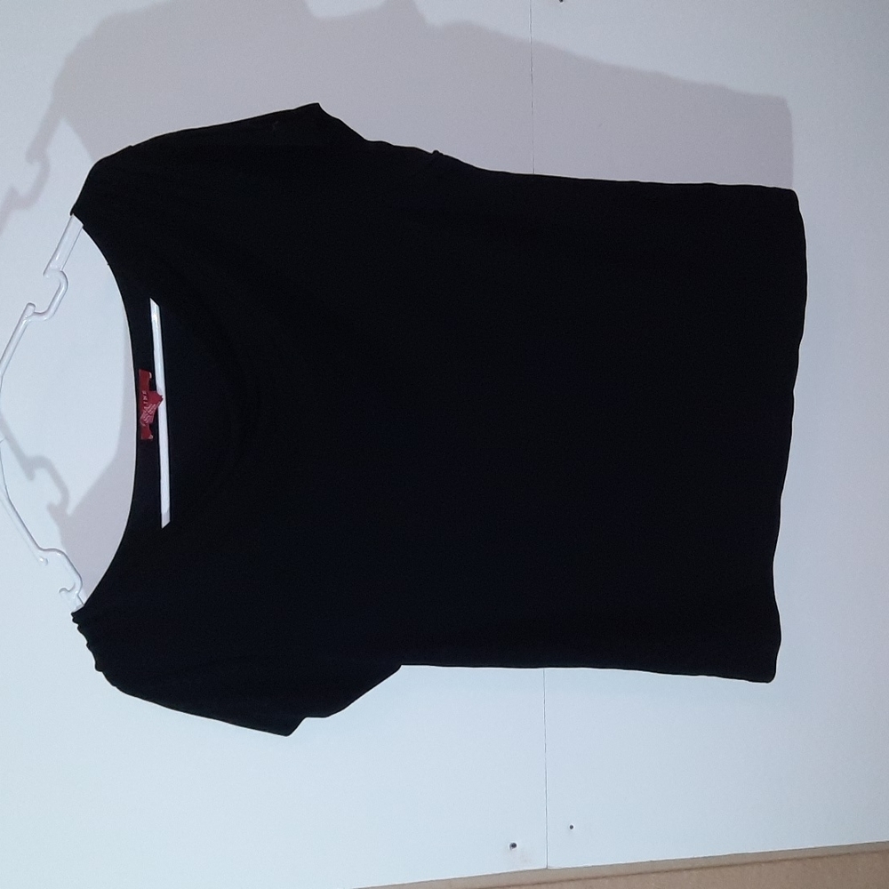 A Line - Medium - Solid Black Top - Crew Neck and Cap Sleeves